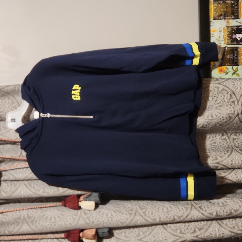 GAP Sweater